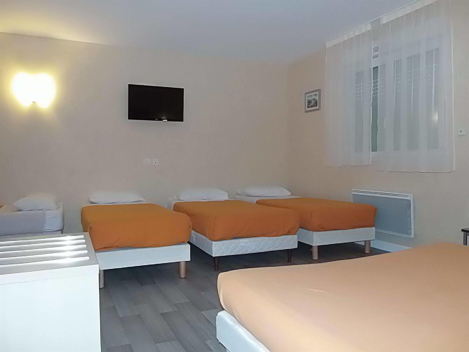 Hotel Azur Saint Junien Cit'Hotel Exterior photo